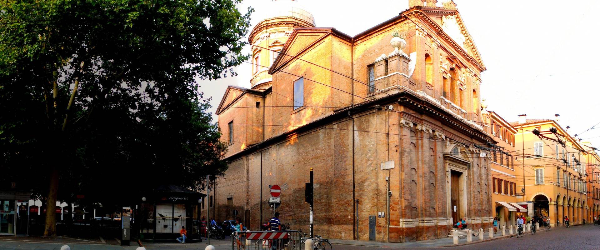 Chiesa del Voto, Modena foto di AngMCMXCI